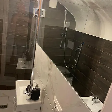 Mory&clary Cave Palese Airport Bari