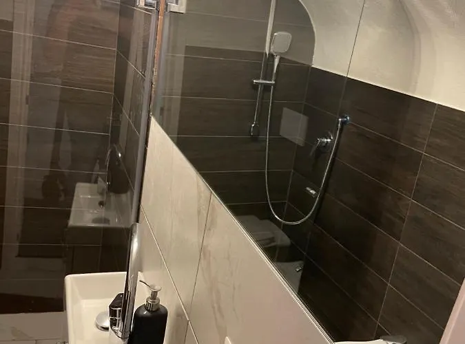 Mory&clary Cave Palese Airport バーリ