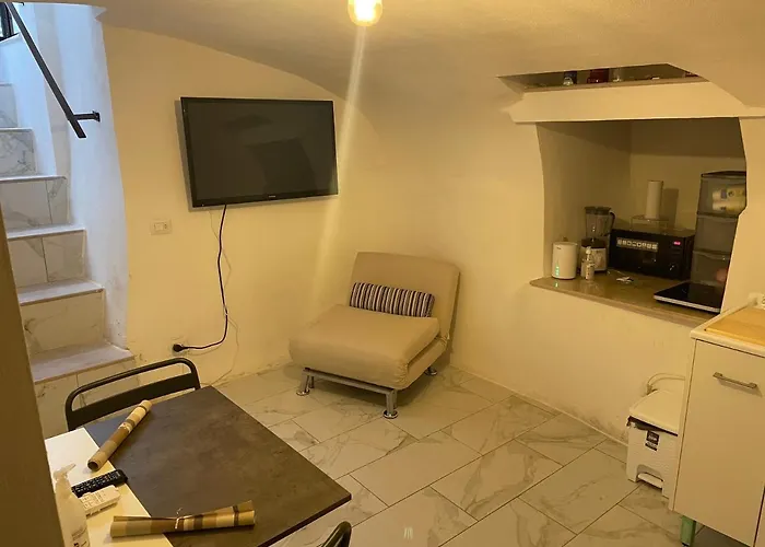 Mory&clary Cave Palese Airport *